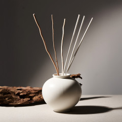 [무료환불]그라스 더 편백 달항아리 디퓨저 500ml