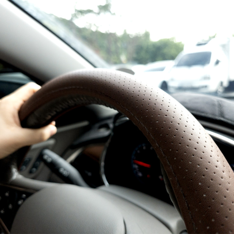 [4월 특가] 지엔 리얼 타공 가죽 자동차 핸들커버 370~380mm