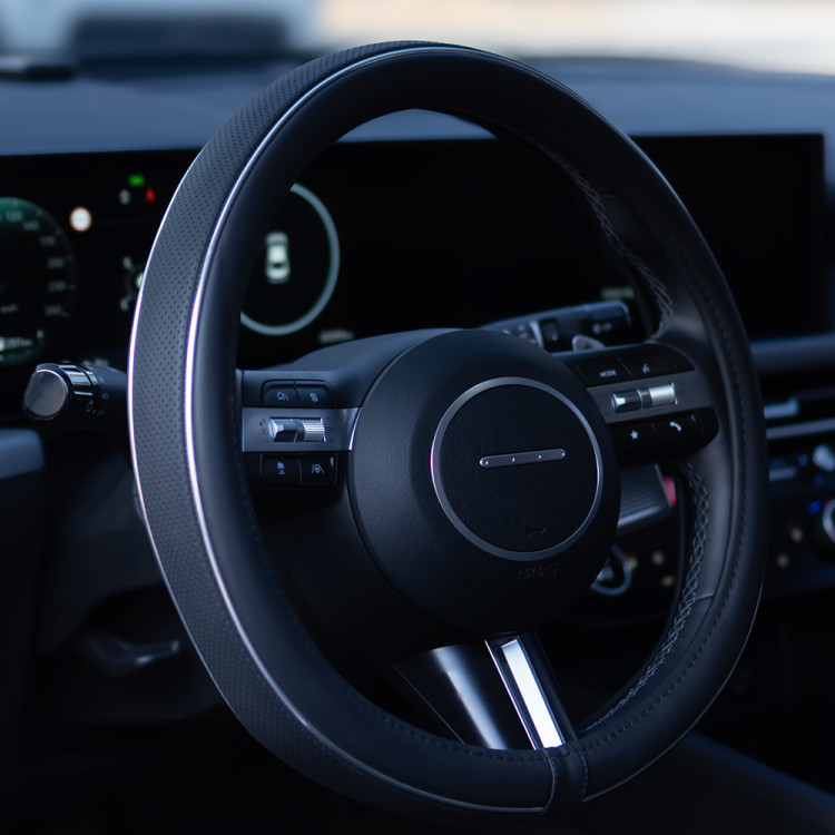 볼체 차량용 핸들커버 타공 논슬립 얇은 가죽 투톤 운전대 커버 (BC-SRH-01)